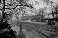 129023 Gezicht op de gedempte Stadsbuitengracht te Utrecht, ter hoogte van het Willemsplantsoen.